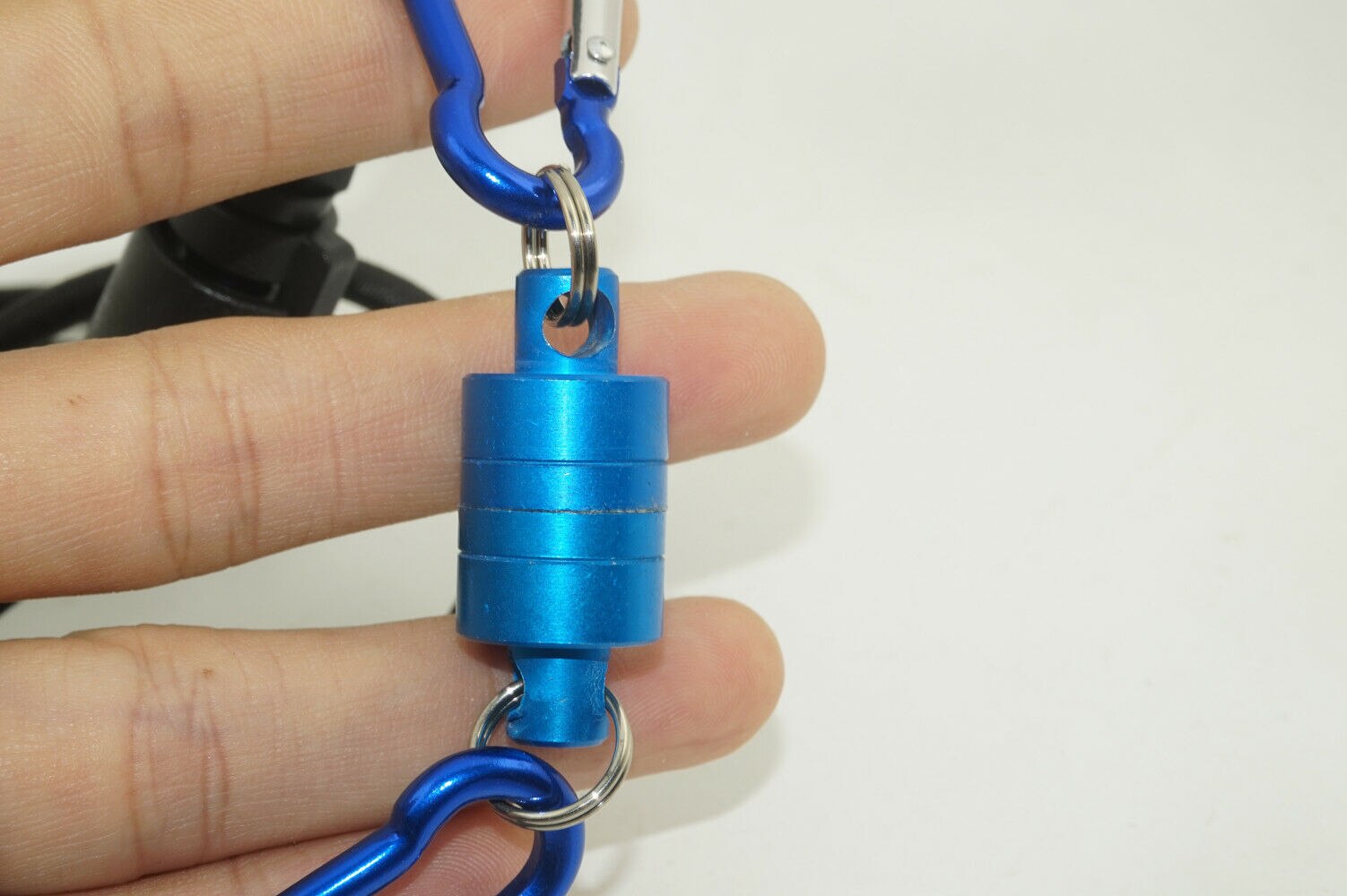 Release/Strong pull Magnetic magnet Net Release Fly Fishing Coiled Lanyard 2.5KG