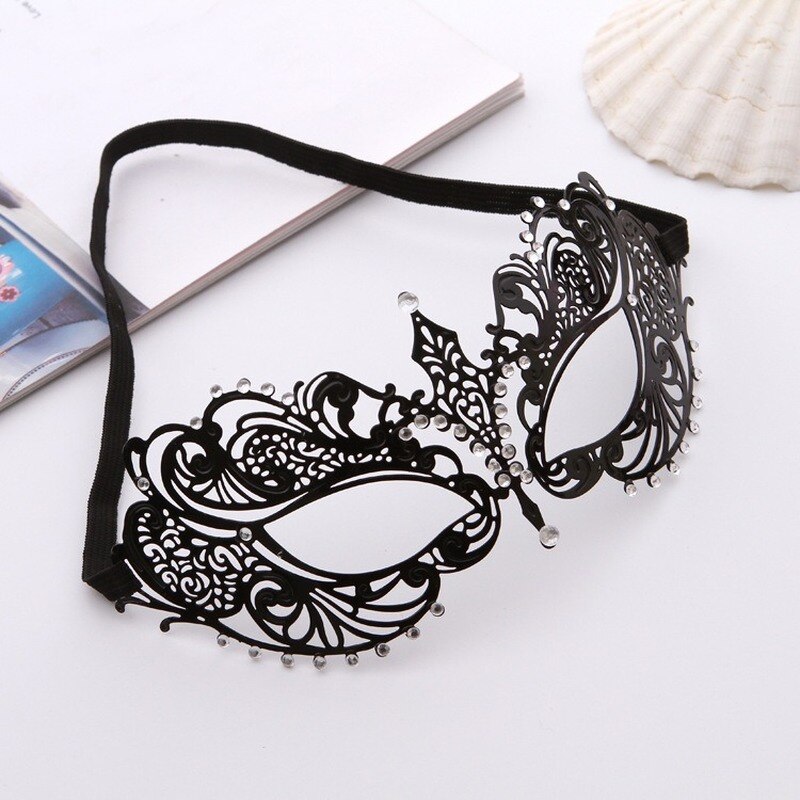 Metal Hollowed-out Diamond Mask Dance Half Face Eye Mask Half Face Small Tip