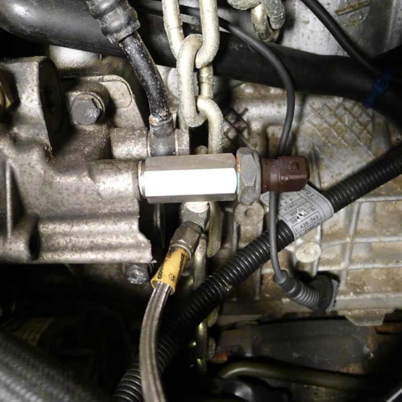 1/8" BSPT Oil Pressure Sensor Tee to NPT Adapter Turbo Supply Feed Line Gauge