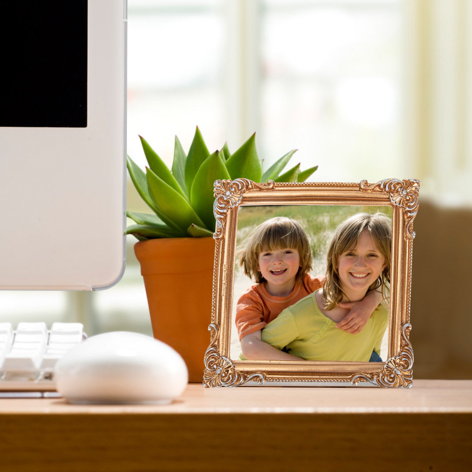 Photo Frame Prop Decorative Resin Picture Frame Retro Picture Frame Prop