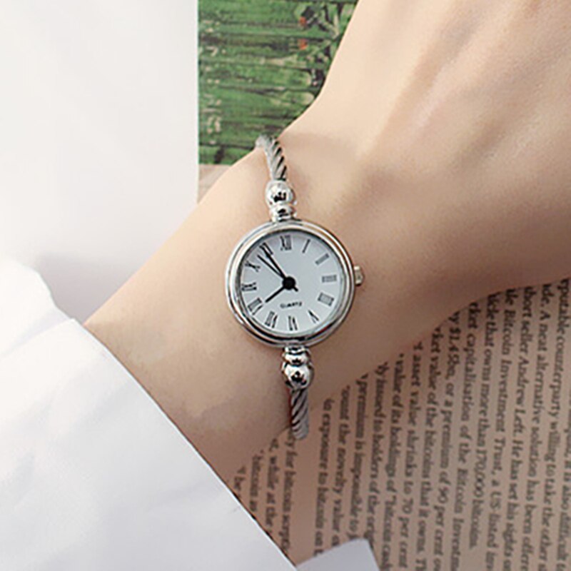 Kleine Bangle Armband Luxe Horloges Rvs Retro Dames Quartz Horloge Kleine Dial Casual Vrouwen Jurk Horloge: A White