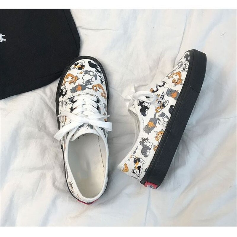 Schattig kattenpatroon dames casual espadrilles cartoon graffiti meisjes student sneakers dames zachte canvas jeugd schoenen plimsolls: Wit / 35