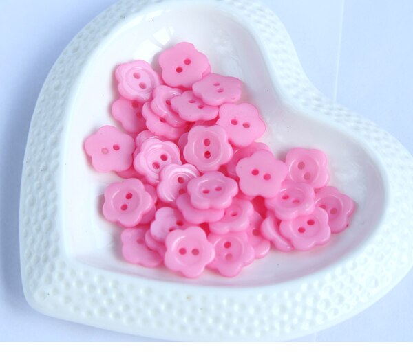 100 stks/partij Maat: 13mm Snoep Cartoon Bloem Knoppen voor Craft Baby Kinderkleding Knop Handgemaakte Scrapbooking Decoratie (ss-568)