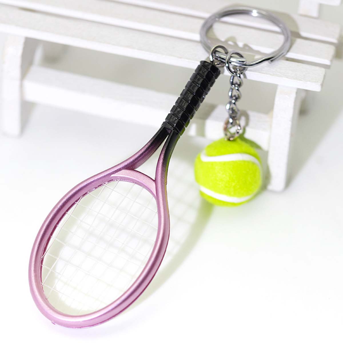 Mini llavero con colgante de raqueta de tenis, bonito llavero deportivo, buscador de anillos, accesorios Holer, para fanáticos de adolescentes: Morado