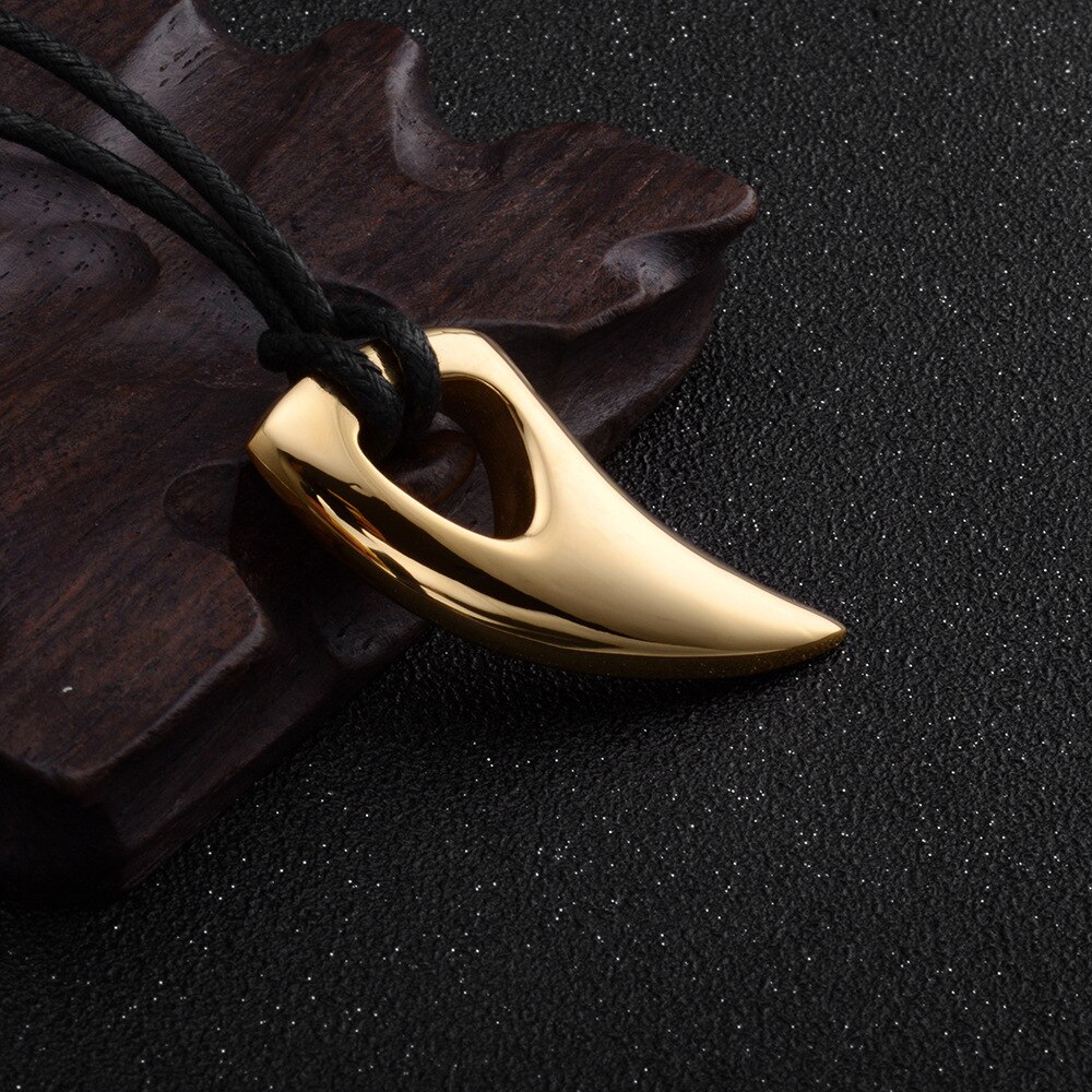 Men's Wolf Tooth Pendant Ox Horn Necklace Hip Hop Punk Simple Titanium Steel Neckchain Personality Trend Jewelry