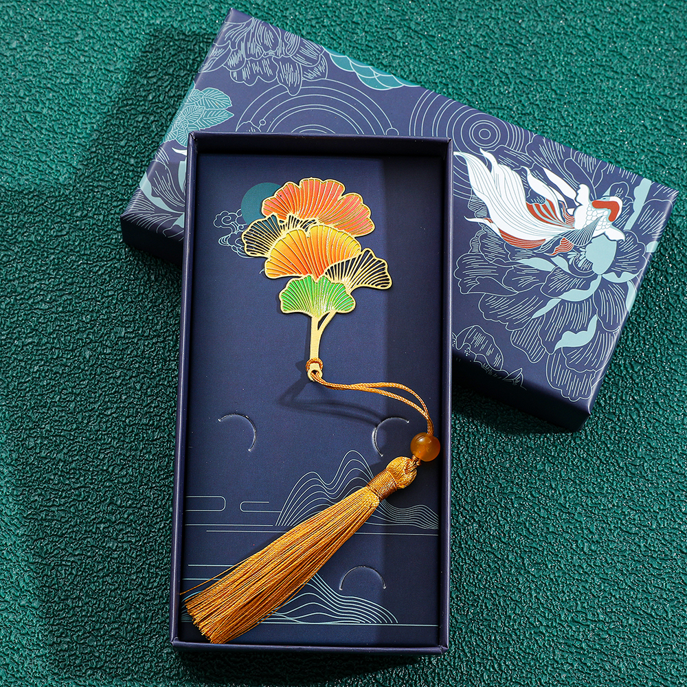 Eenvoudige holle messing boekenlegger, mooie boekenlegger met klavertje vier en libelle, boekenlegger, boekenvriend, leesbenodigdheden: Goud