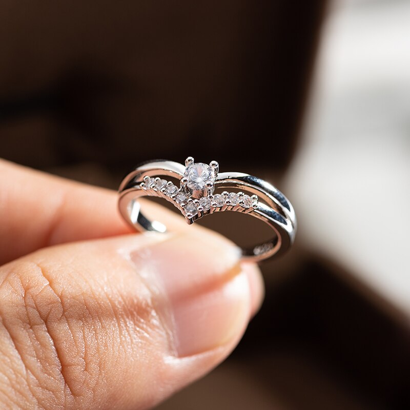 Frauen Ring Silber Farbe Cubic Zirkon Engagement Klassische Ringe für Frauen Elegante Einfache Rhainstone Ring Schmuck