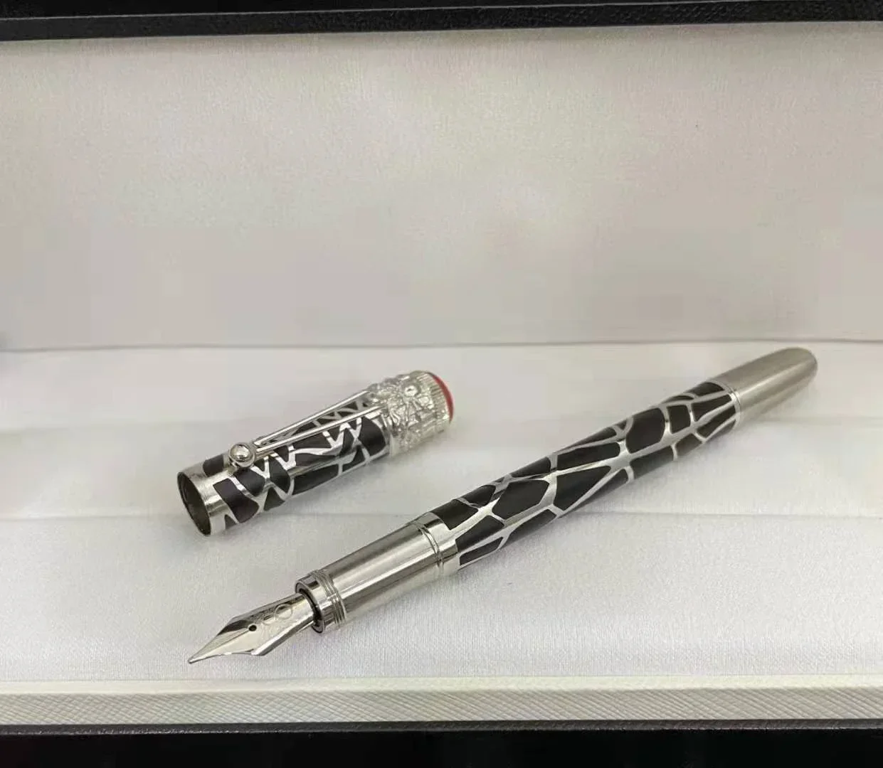 Luxury Spider Web Pattern Barrel Black Red Roller ball Pens Fountain Pen for Writing shoocl pen: Red / OBB