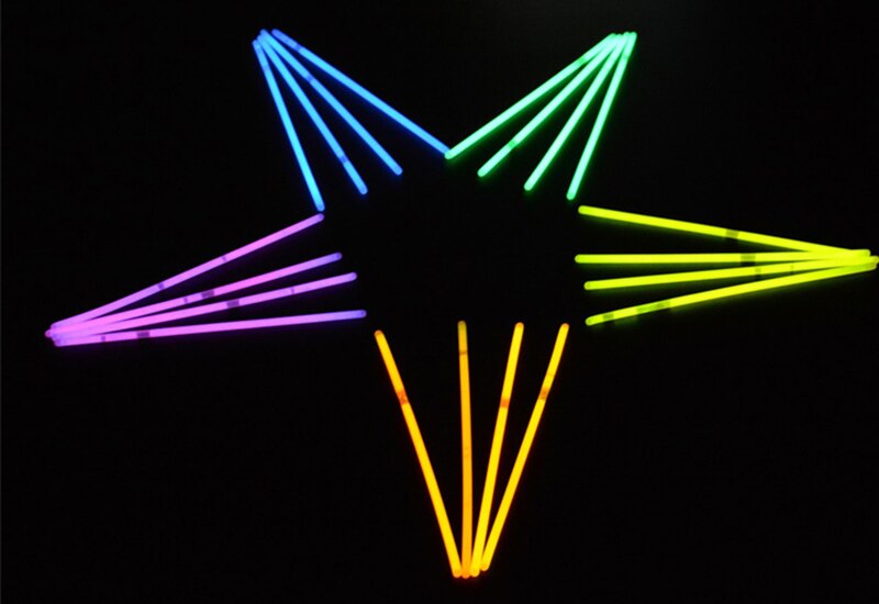 Speelgoed voor Kinderen Kleur Fluorescentie Light Glow Dark Stok Feestartikelen Glow Sticks Armbanden Kids Light Up Speelgoed 100pcs