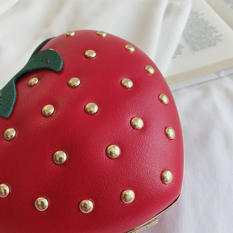 Sac à bandoulière fraise pour femmes, pochette rouge Rivet chaîne, sac à bandoulière de bonne , sac de dîner pour dames #20