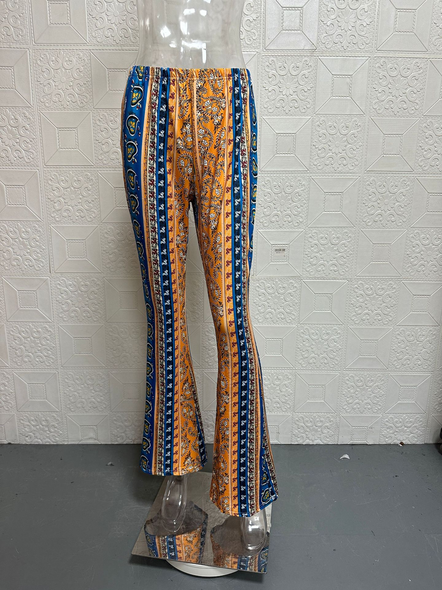 Fashionable high elasticity tight fitting micro flared printed casual pants