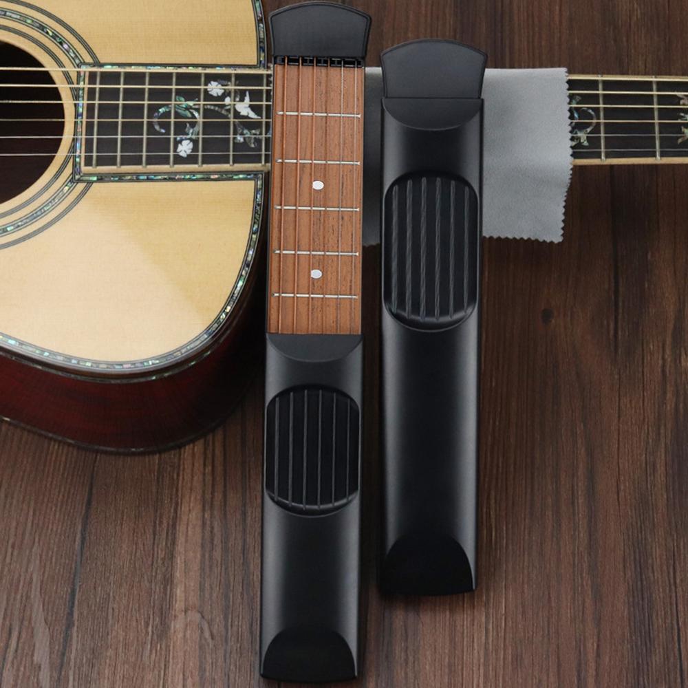 Outil de pratique de guitare de poche entraîneur d'accords Portable exercice de doigt de guitare et accords outil de pratique