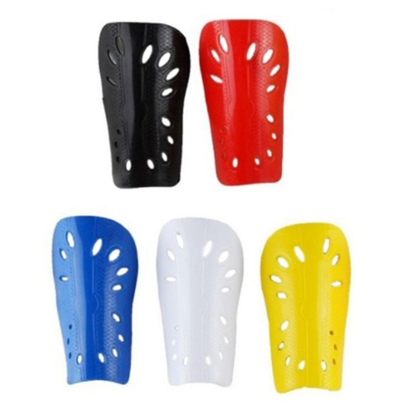 1 Paar Voetbal Scheenbeschermers Plastic Voetbal Guards Been Protector Voor Kinderen Volwassen Beschermende Ademend Scheenbeschermer Blauw Rood