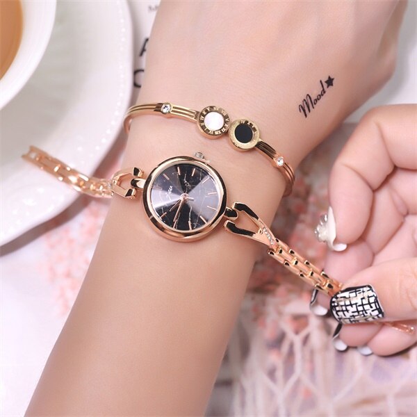 Luxus Goldene Edelstahl Frauen Armbinde Uhren schneiden Oberfläche Marmor Zifferblatt Damen Armbanduhren Kleine Weibliche Uhr: Schwarz