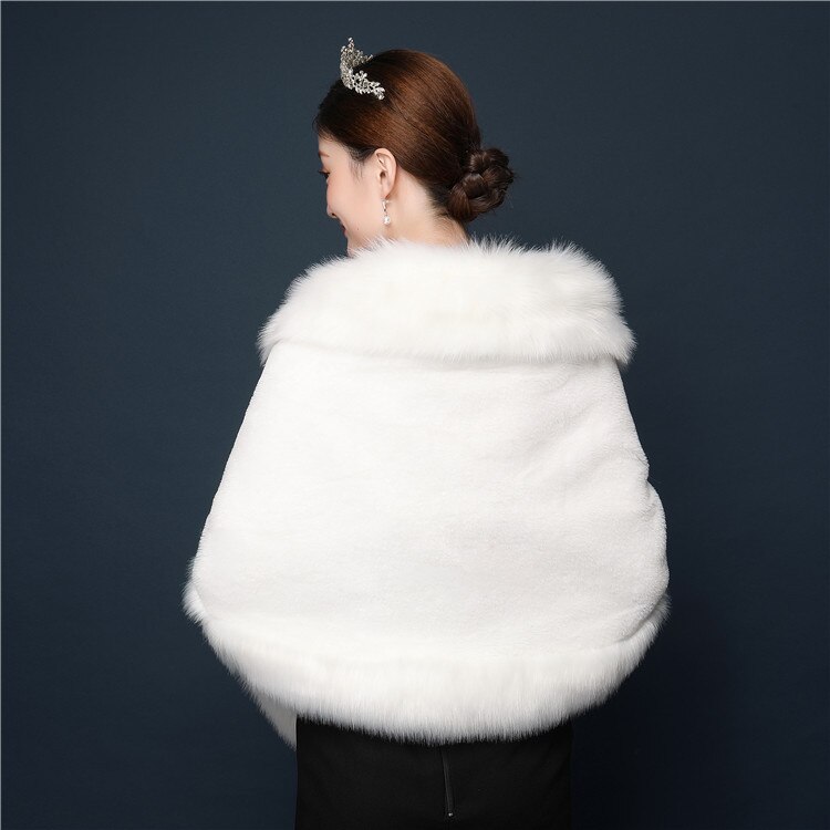 JaneVini Ivory Warm Short Faux Fur Bridal Shawls Shrug Coat Bride Winter Wedding Party Capes Cloak Formal Evening Bolero