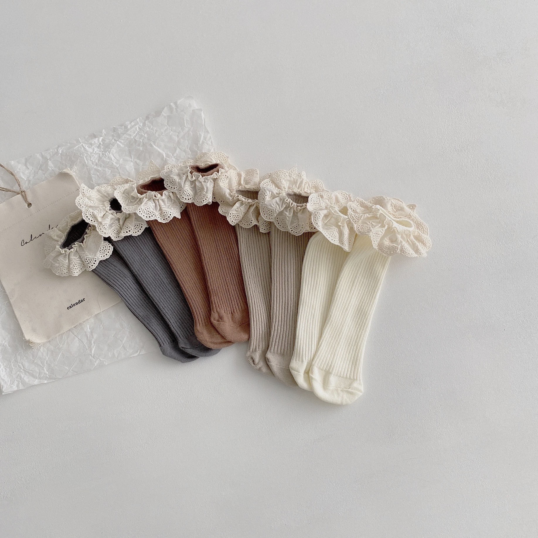 Chaussettes de printemps en coton doux pour bébé fille, longues, longueur aux genoux, pour enfants de 1 à 6 ans, en dentelle,