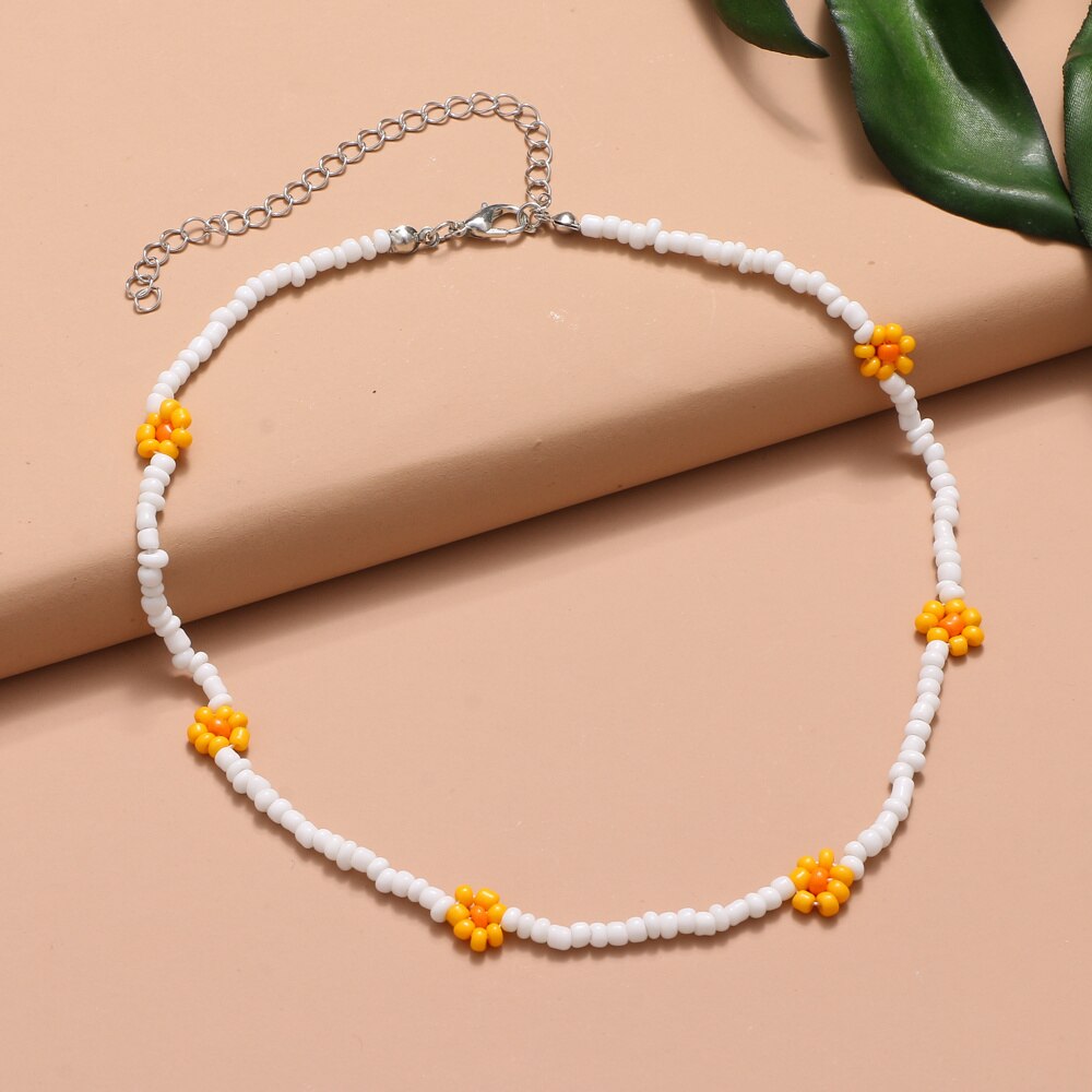 Trendy Bead Strand Beaded Choker Necklace For Women Bohemian Colorful Handmade Short Daisy Pearl Necklace Collar Jewelry: KW245-1285-07