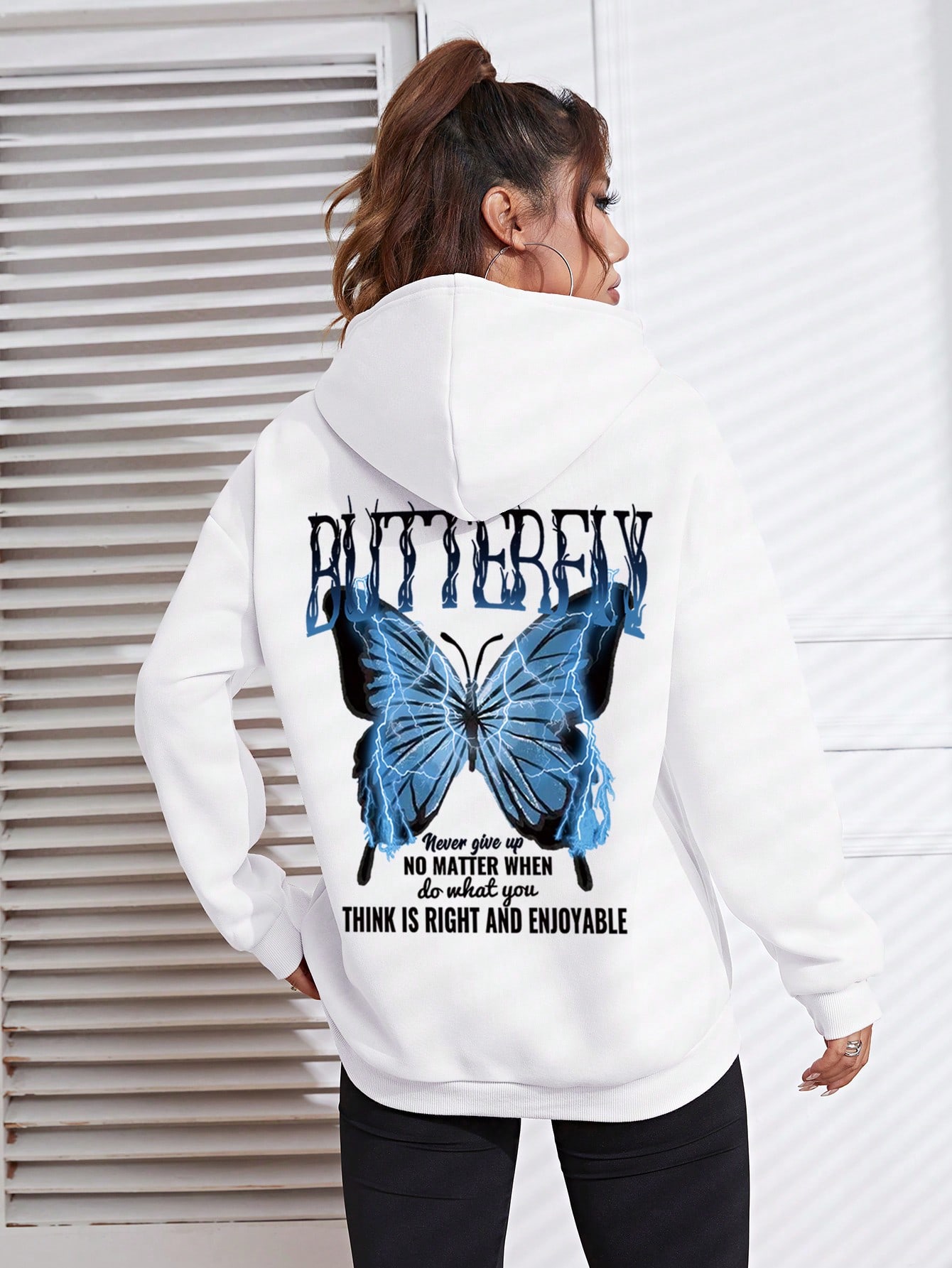 Sweat à capuche imprimé papillon bleu foudre mot femme confortable poche sweat ample doux à capuche vêtements de sport décontractés