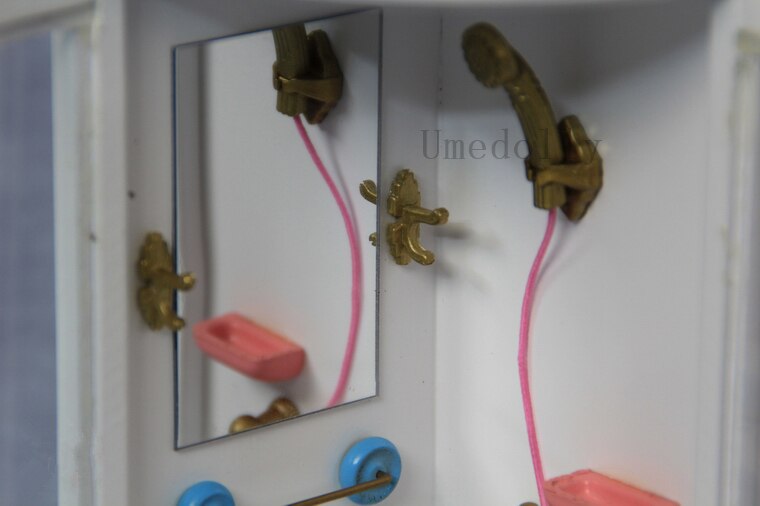 2 PCS 1:12 Miniatuur Poppenhuis Mini Plastic Badkamer Kast Haken voor DIY Huis Meubels Accessoires