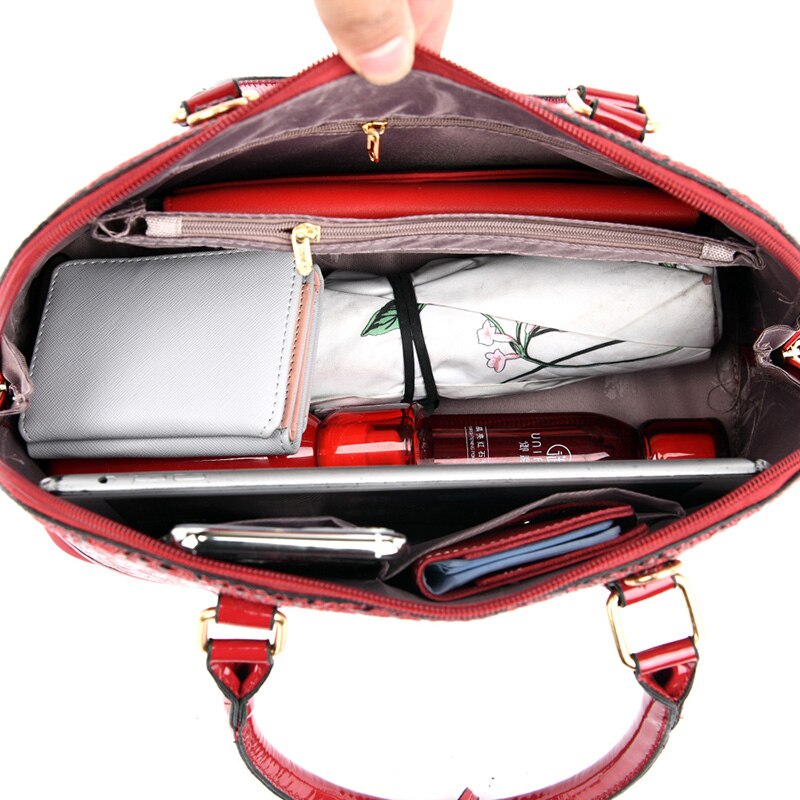 2 set di Alta Qualità di Modo Borsette Borsa Delle Donne In Rilievo di Cuoio Borse A Spalla Stile Etnico Nazionale di Crossbody Borsa Delle Signore di Sacchetto Borsoni