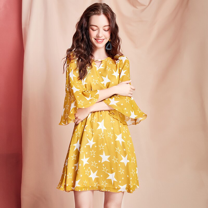 ARTKA Sommer Neue Frauen Kleid Stern drucken aufflackern Hülse Kleider Elastische Taille Oansatz Spitze Bis Chiffon Kleid LA25009C: Gelb / S