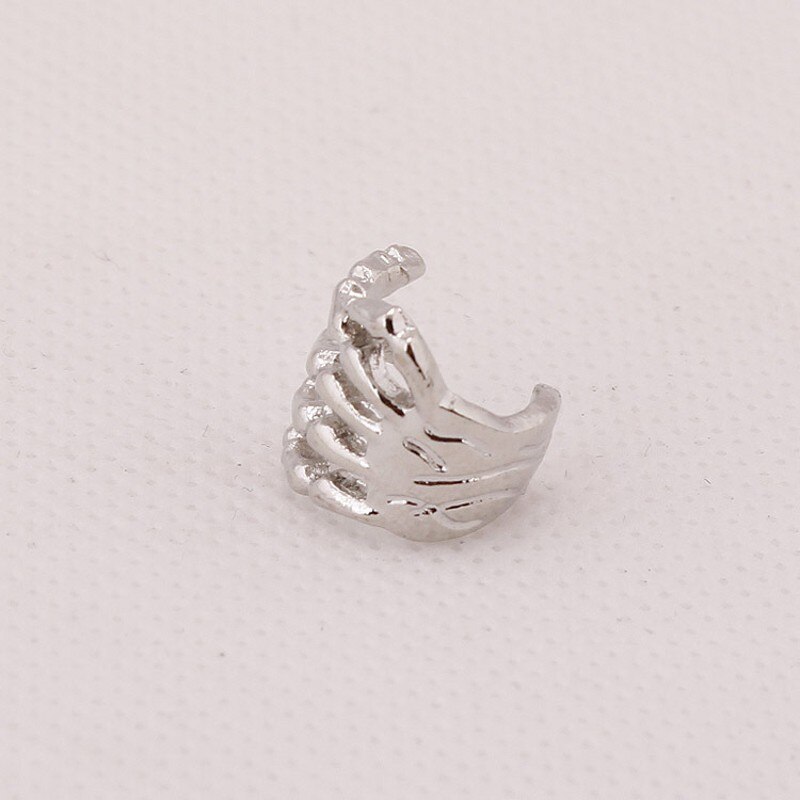 Punk Old Silver Color Skeleton Finger Hand Stud Earring Clip Ear Cuff Punk Skull Hand Shape Ear Cuffs Studs Earring 1PC