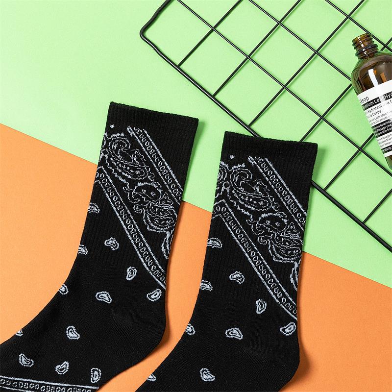Glad sort vintage harajuku efterårs sokker hvide piger skateboard europa seje sokker kvindelige forår bomuld lang hipster sox