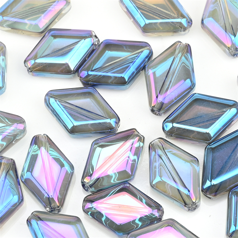 Perline bicono in vetro ceco da 15 mm Perline di cristallo rombico di colore elettrolitico Fatte a mano Artigianato fai da te Anelli pendenti Accessori: Blu