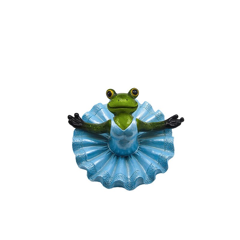 Floating Ornaments on the Water in the Garden Courtyard Pool Simulation Animal Decoration Pond Frog Series Birthday: 3