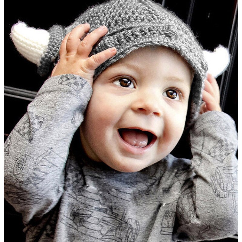 Gorro de invierno al Crochet con dibujos animados para niños, gorro de punto con cuernos de Vikingo, hecho a mano, de Navidad