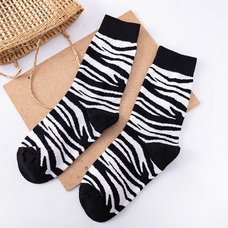 Grappige gestreepte sokken voor mannen en vrouwen, katoen, zwart-wit, bloemen, harajuku, kawaii, vrolijk, zacht, klassiek, meisjes, tube sokken: Lw1571x