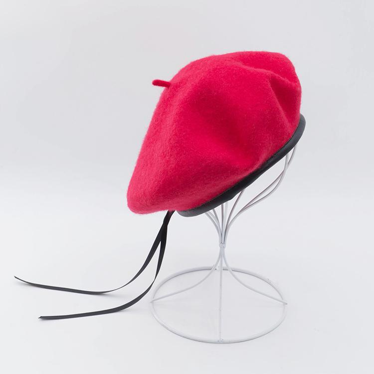 Cokk uld baret efterår vinter hatte til kvinder ensfarvet flad maler cap uld baret med pu læder boina feminina beanie hat: Rød