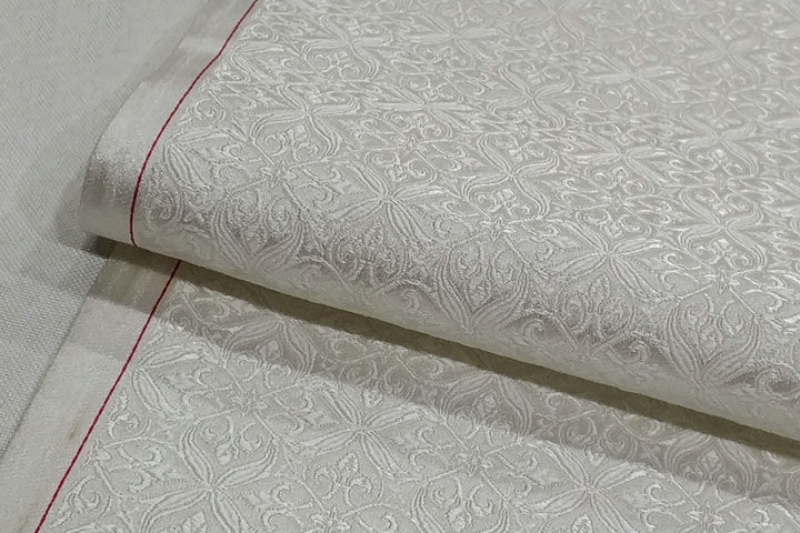 Valkoinen damastin piha värjätty jacquard -kuvakudos satiini 3d jacquard -brokaatikangas pukeutumistyynynpäälliseen verho tilkkutäkki diy