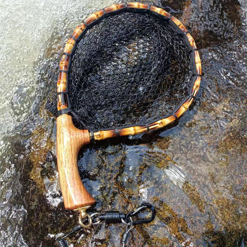 Rede de pouso de pesca com mosca com cabo de madeira, estrutura de madeira, malha de borracha macia, redes de nylon impermeáveis com liberação magnética