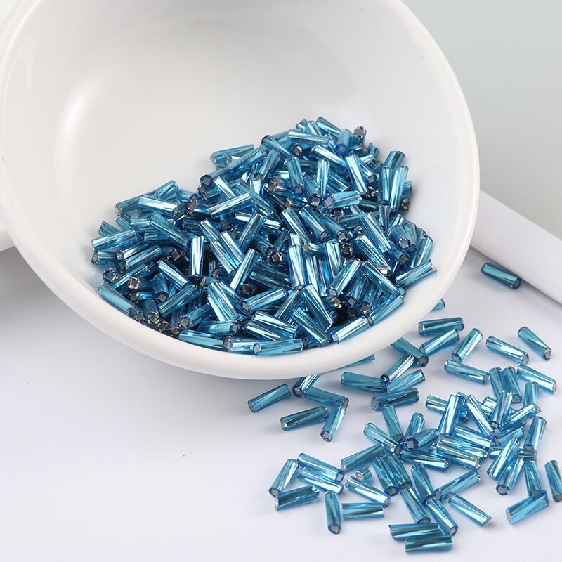 300 Stück spiralförmige Rocailles 11/0 Röhrenperlen 2 x 6 mm Twist Signalhörner Glas Rocailles für DIY Armbinde Schmuck Kleid Herstellung 25 Farben: Hellrosa