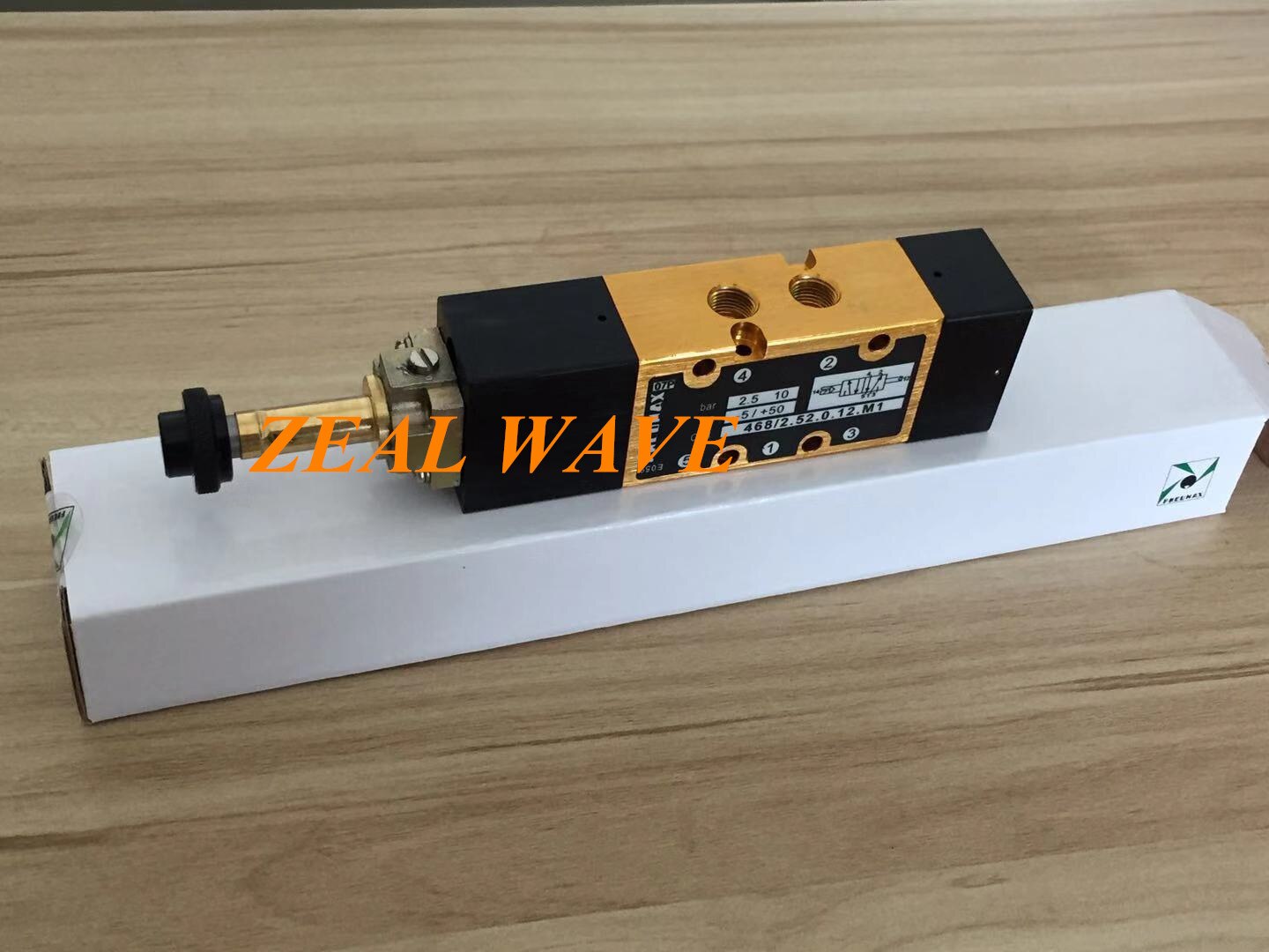 PNEUMAX Newmax Solenoid Valve 468/2.52.0.12M1