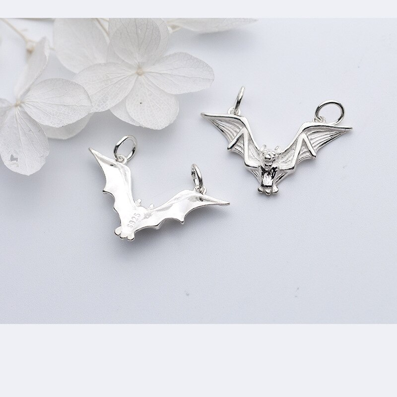 Personalità Modello Pipistrello Argento Pendenti E Ciondoli Per Gli Uomini Le Donne 925 Collana In Argento Sterling Connettore Pendenti Con Gemme E Perle Gioielli FAI DA TE Che Fanno I Risultati