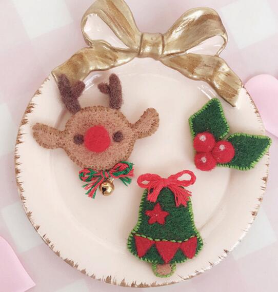 Kit de biscuits pour l'arbre de noël | Laine à aiguilles, feutre aiguille, broche de feutrage, artisanat brodé à la main, bricolage: Elk with bells