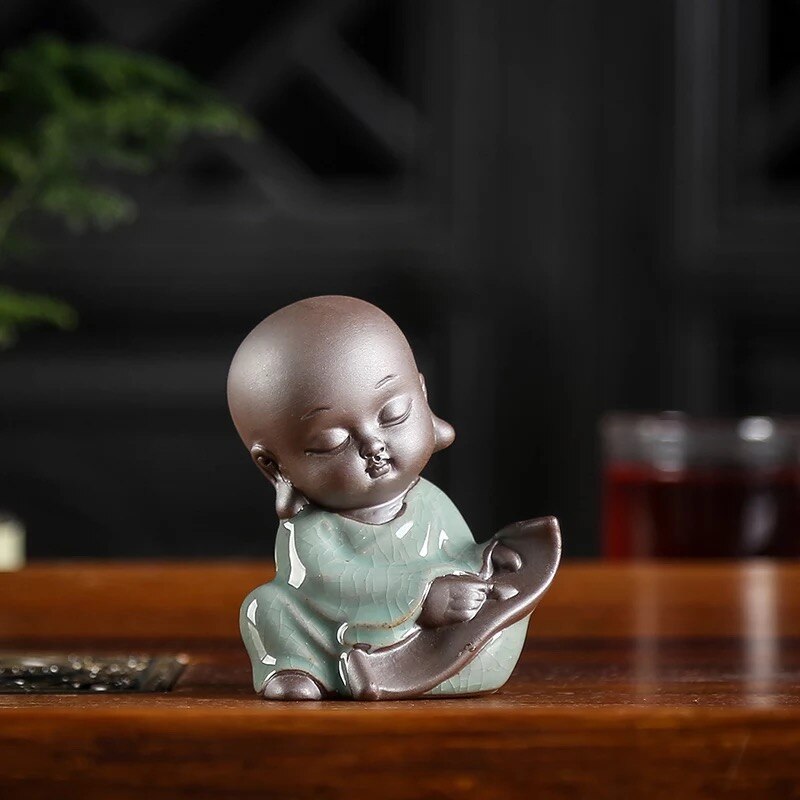 NOOLIM créative porcelaine Kung Fu petite Sculpture petit moine thé animal de compagnie en céramique bouddha Statue décoration de la maison ornements: 06