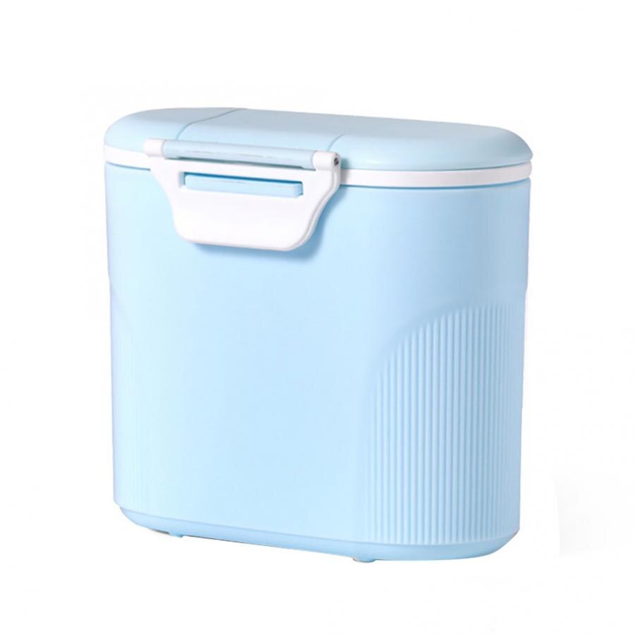 Babymælkepulverbeholder med ske bærbar spædbarnsformel dispenser madopbevaringsboks med scoop lufttæt opbevaring af babymad: Blå l