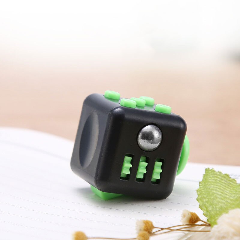 Dice Toys Anxiety Stress Relief Attention Decompression Plastic Focus Multifunctional Six Sides Gaming Toy Children Adult: black and green (54G