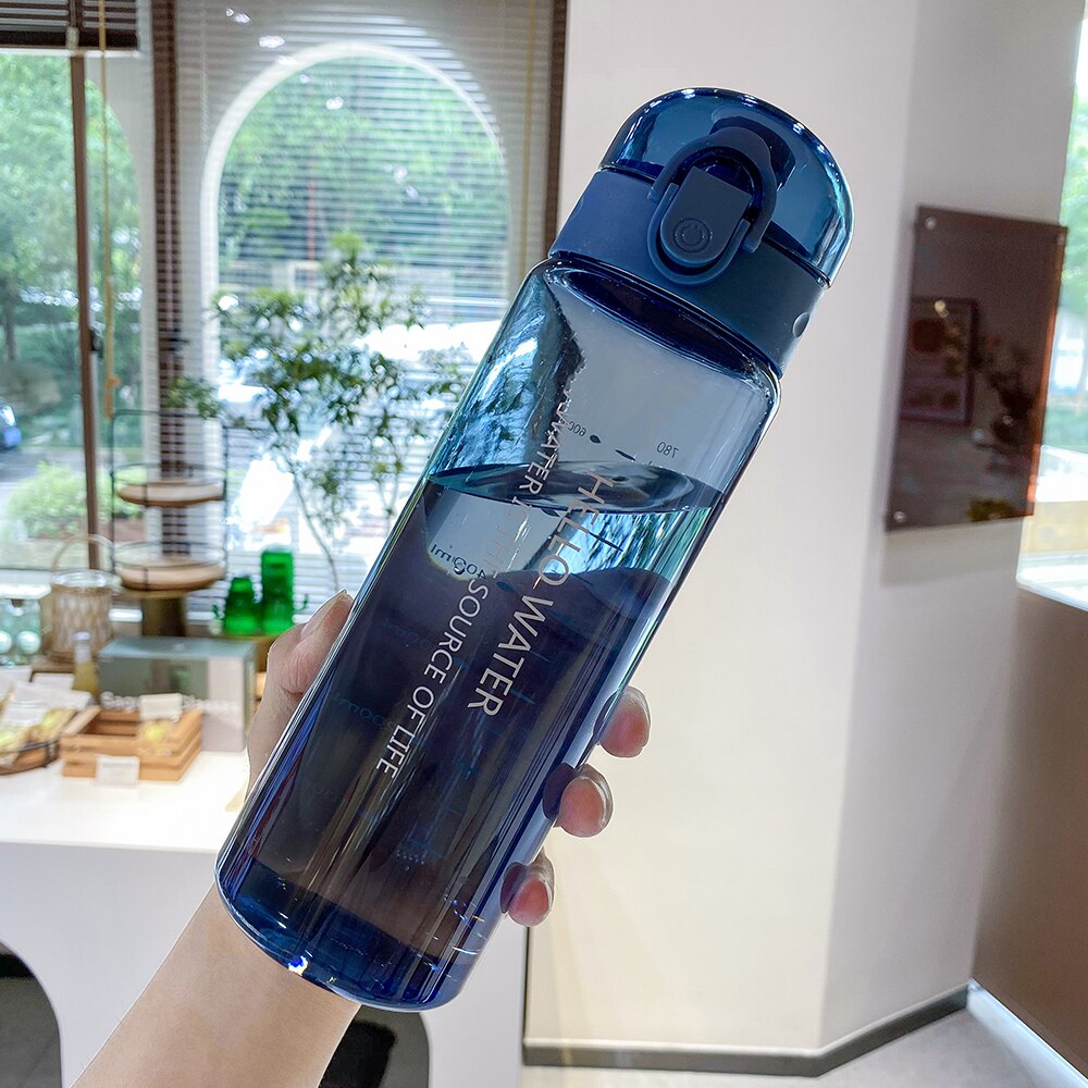 Water Fles Sport 780Ml Plastic Draagbare Fles Water Voor Drinken Thee Mok Outdoor Sport Camping Benodigdheden Koffie Keuken Gereedschap: blue 780ml