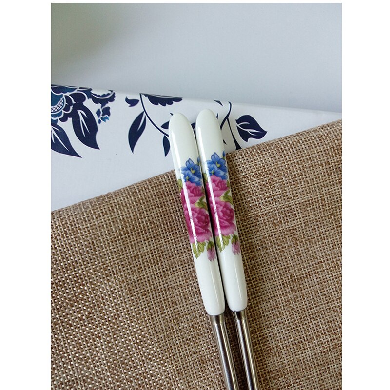 BalleenShiny 1 Pair Stainless Steel Chopsticks Chinese Style Rose Peony Ceramic Handle Anti-skid Chopsticks for Rice: Blue flower