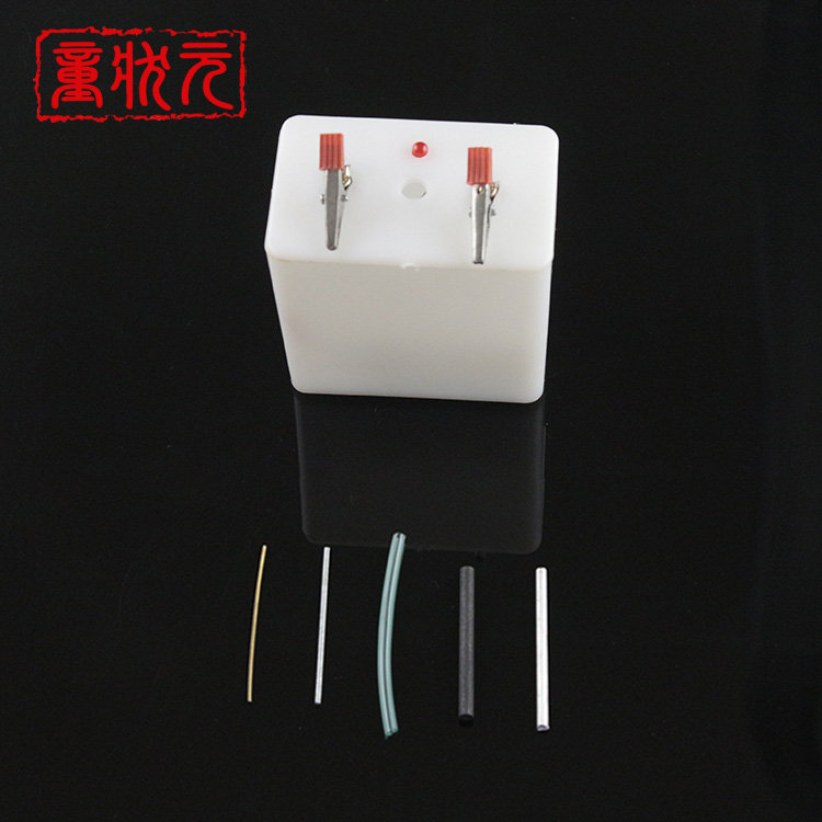 Esineet johtavat materiaalit kokeet tieteelliset laboratoriolaitteet fysiikan opetusvälineet m -1325