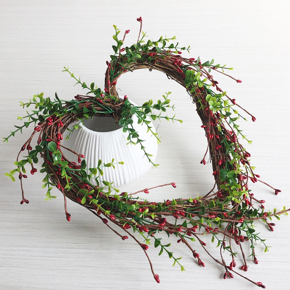 Handmade Natural Grapevine Wreath Rustic Twig Heart Wreath Red Berry Wreath for Valentine’s Day Wedding Party Christmas