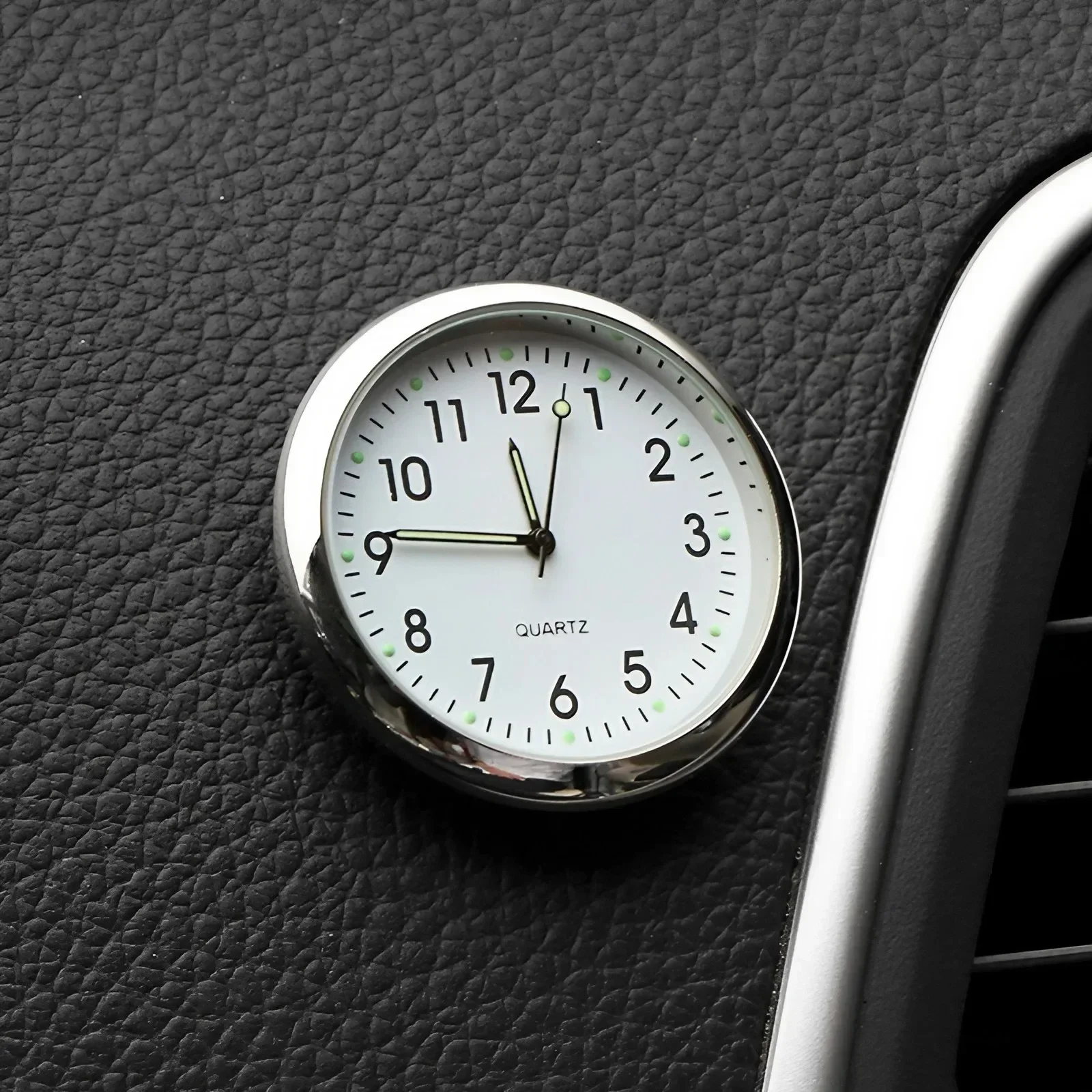 Horloge ronde universelle pour voiture, bâton sur tableau de bord LED, décoration pour SUV et accessoires d'intérieur de véhicule