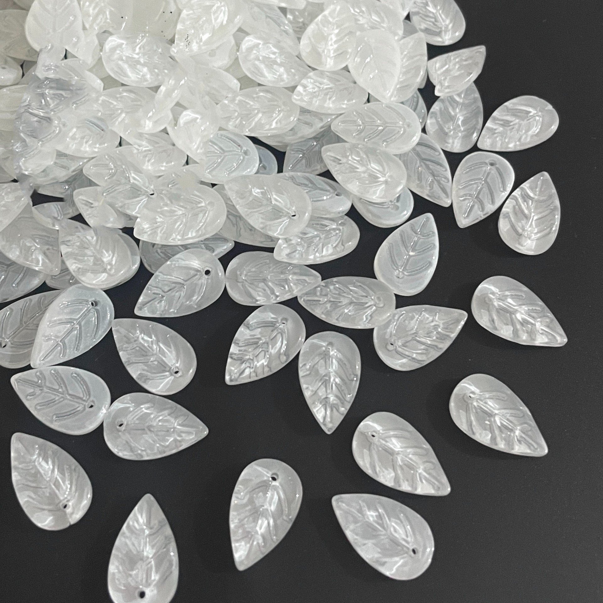 30/50 Uds. Cuentas de hojas de cristal para joyería, cuentas de hojas verdes de Murano para hacer pulsera, collar, accesorios DIY hechos a mano a granel: Castaño / other