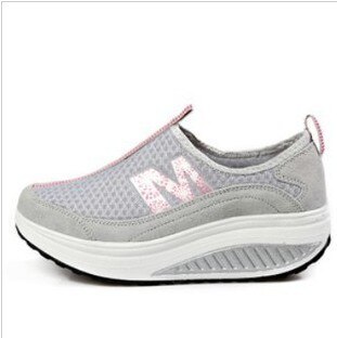 Kobiety oddychające kliny trampki Slip On Mesh tonujące buty damskie platforma poduszka huśtawka buty lekkie sportowe trampki: as picture 3 / 9