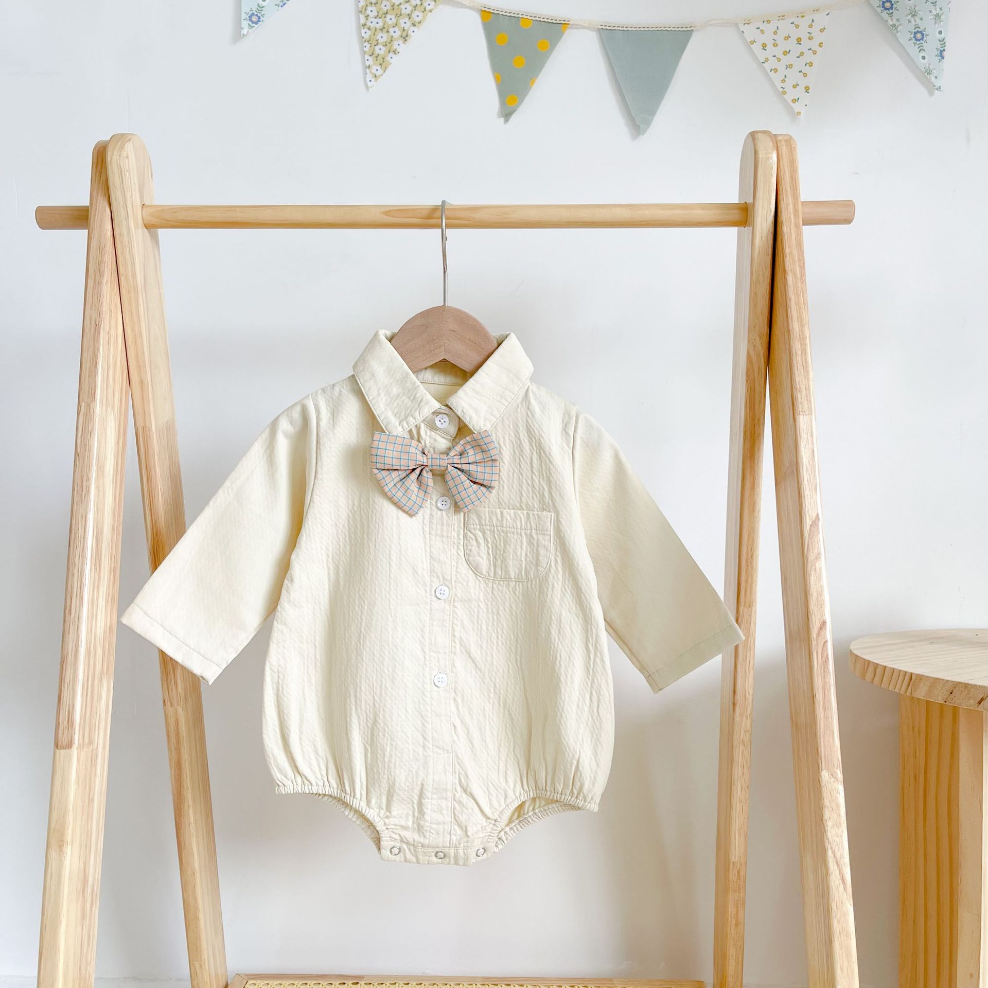 9251 Baby Bow Tie Shirt body orso coreano stampato Baby Boy abiti monopezzo autunno 2021 100 giorni abiti abiti da arrampicata: apricot / 90cm