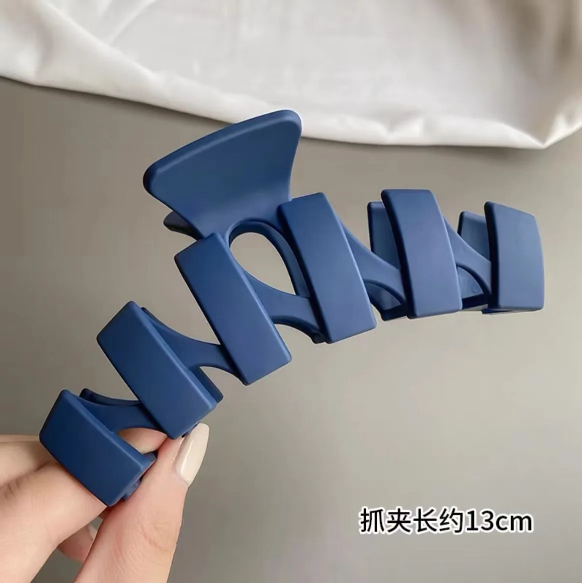 butikk, overdimensjonerte akrylhårklo krabbehårspenner i massiv plast til kvinner, butikk haihårspenner, hårtilbehør til jenter: Ingefær